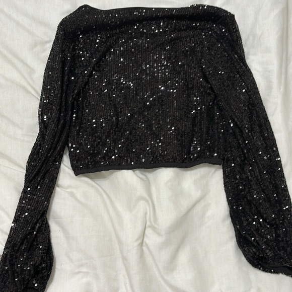 Hot Miami Styles black sequin cropped top like new size M - Picture 3 of 3